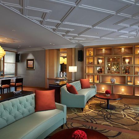 The Leela Gandhinagar Hotel Bagian luar foto