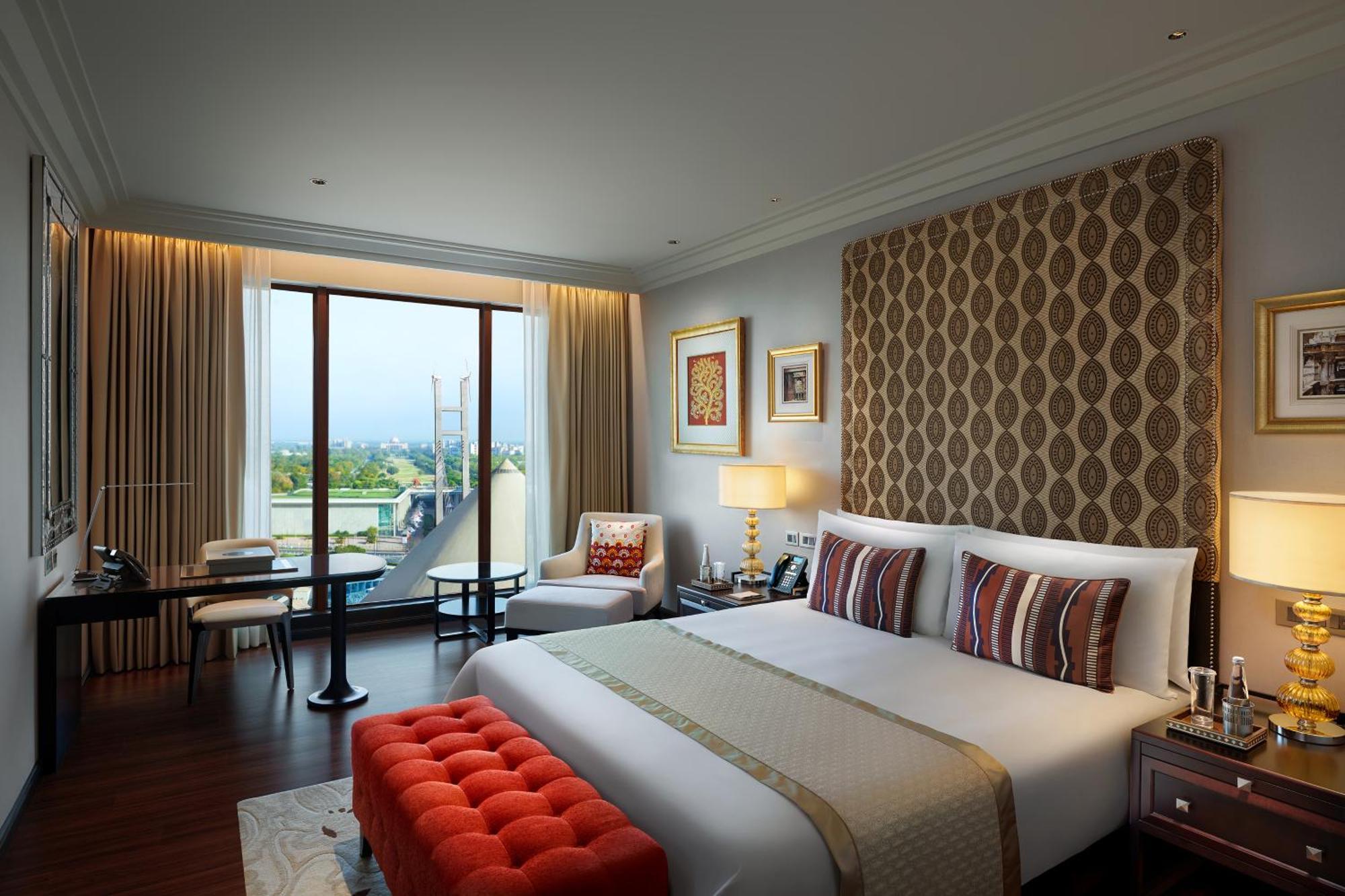 The Leela Gandhinagar Hotel Bagian luar foto